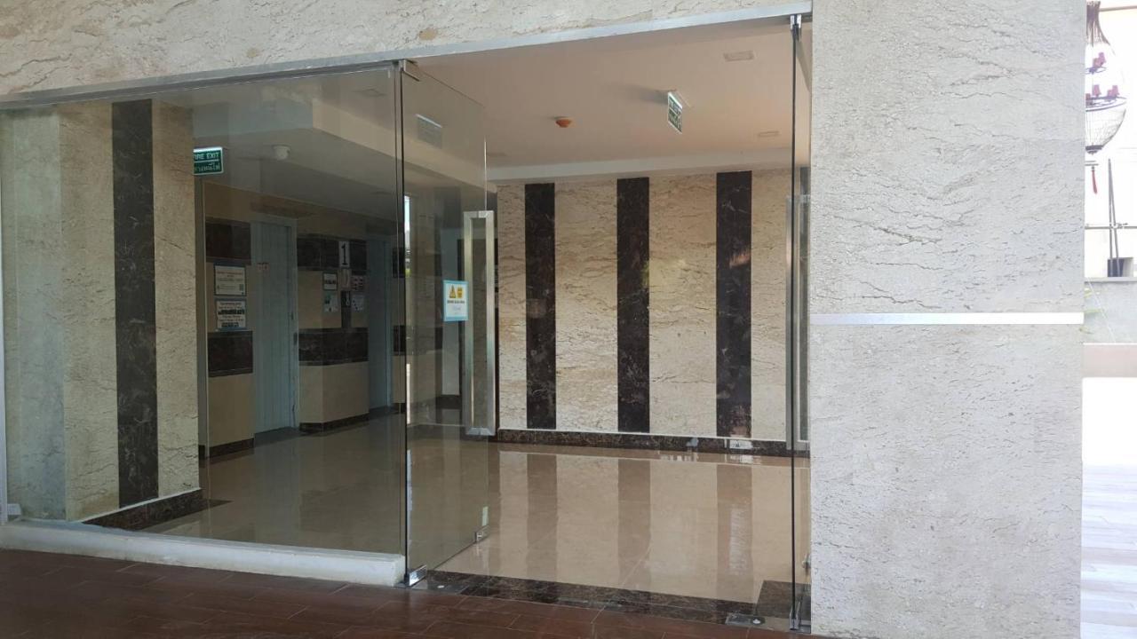 馬爾代夫渡假式公寓酒店 Паттайя Экстерьер фото